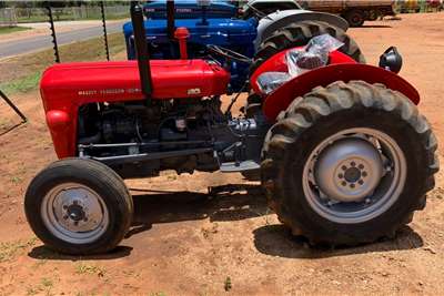 Massey Ferguson 35X  4x4 41kW Tractor Tractors