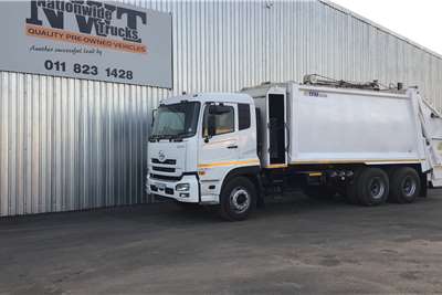 2016 Nissan  2016 Nissan CW26-370 Quon waste compactor