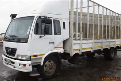 2011 Nissan  NISSAN UD70 CAGE BODY