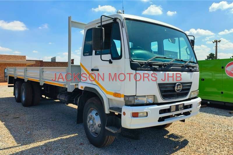 2013 Nissan UD90,6x2, WITH DROPSIDE BODY