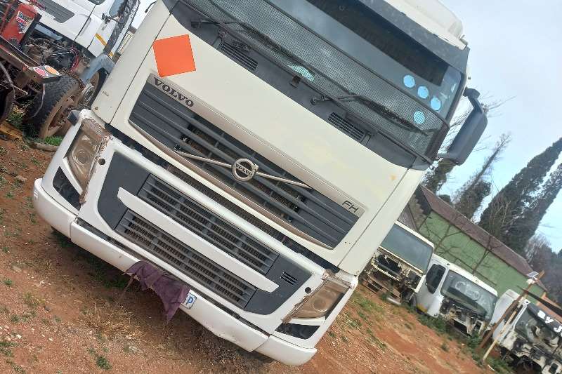 2012 Volvo Volvo Fh12 Version3 Truck Stripping For Parts Body Truck